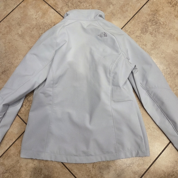 The North Face Women's Light Gray Performance Jacket - Picture 2 of 3